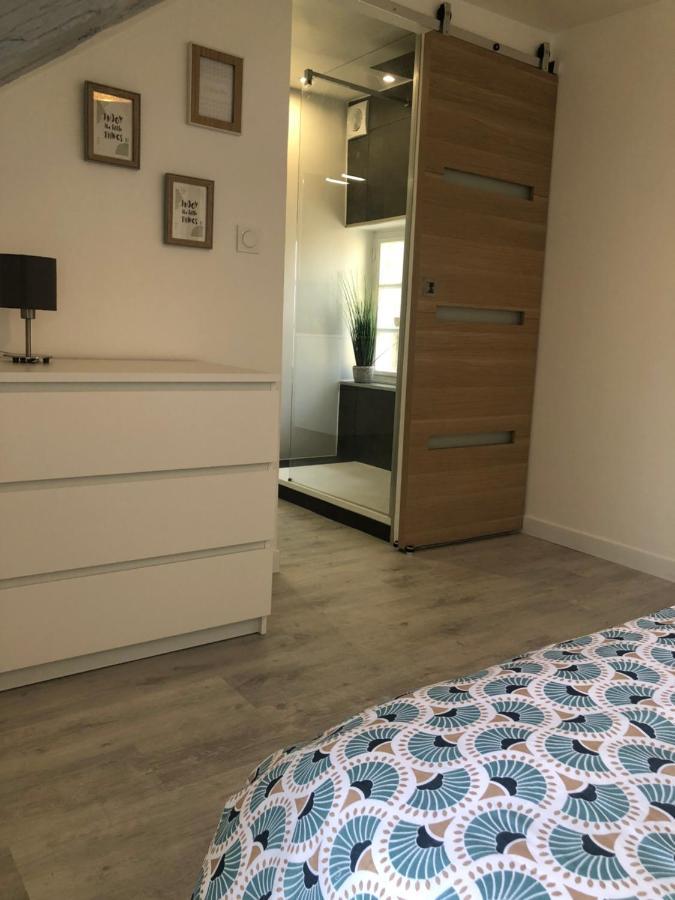 Charmant Appartement Au Coeur De Bayeux Exterior foto