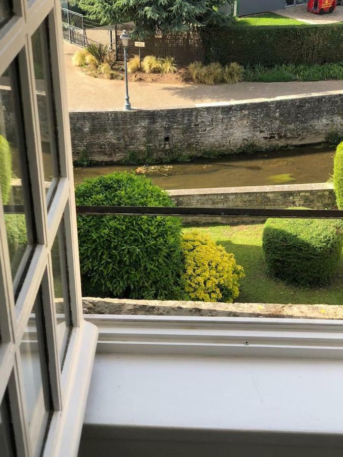 Charmant Appartement Au Coeur De Bayeux Exterior foto